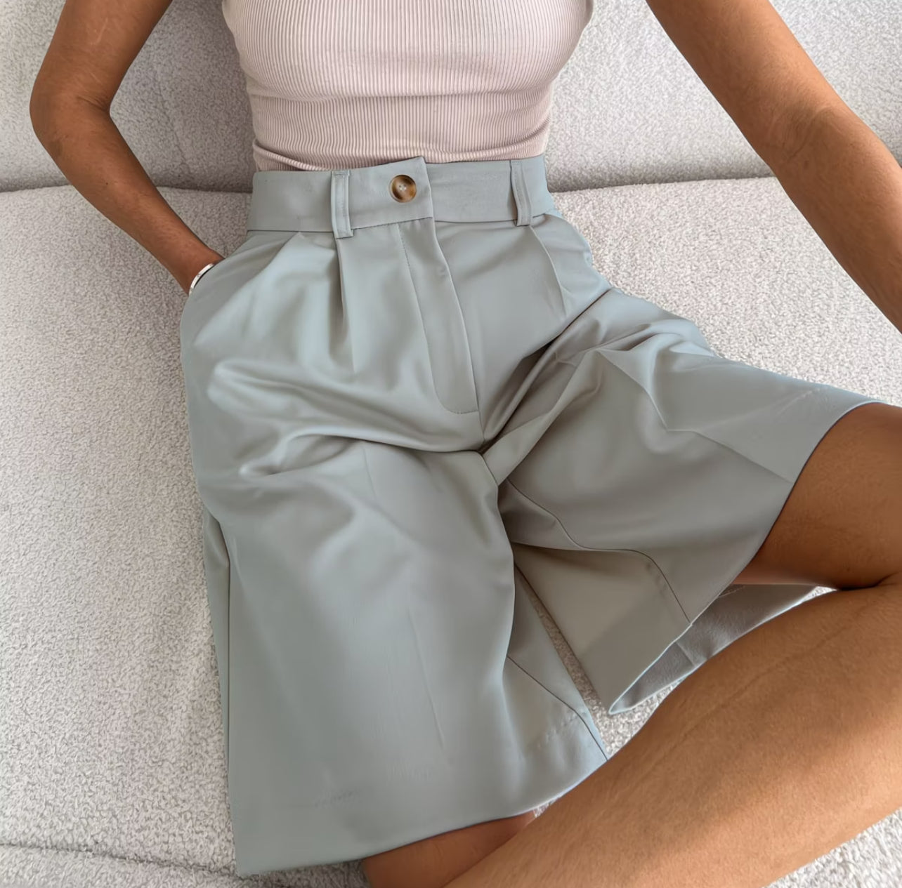 Women’s Casual Pocket Shorts – Stylish High-Waisted Everyday Summer Shorts